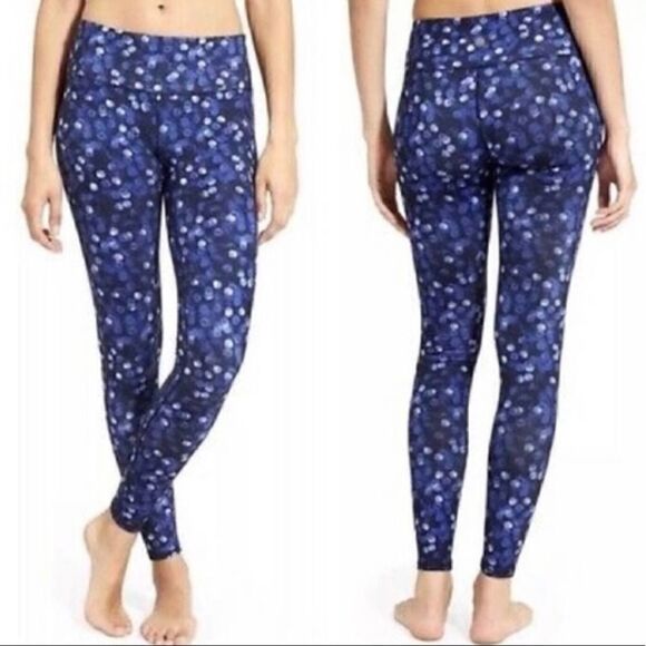 Athleta Pants - Athleta blue dot chaturanga workout leggings